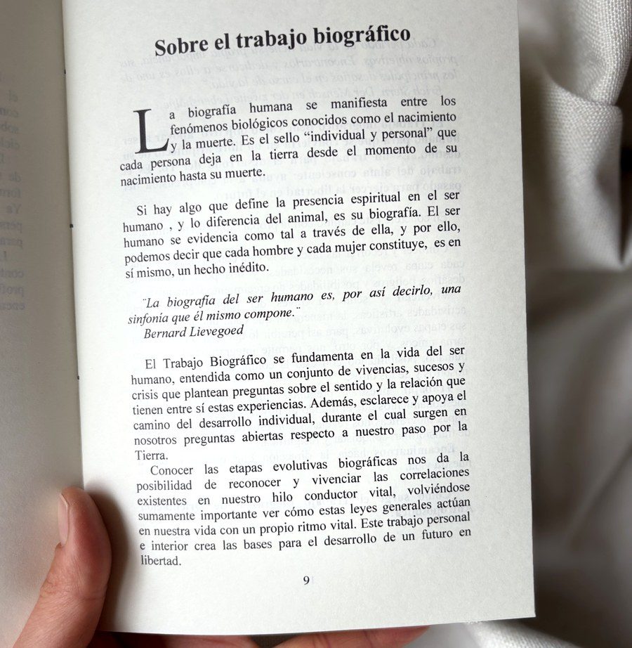 Página interior del libro: Sobre el trabajo biográfico